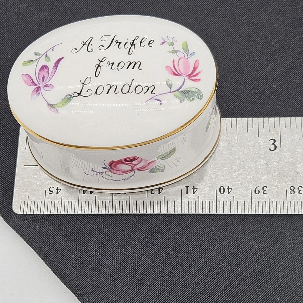 1930's Crown Staffordshire English Trinket Pot And Lid 